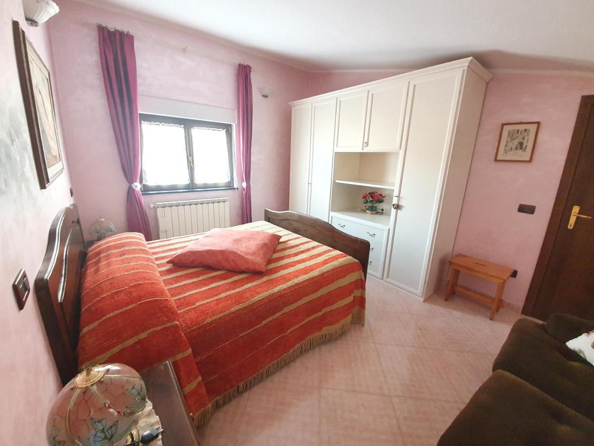 Villa Lilly'S House Castel Di Sangro Exterior foto